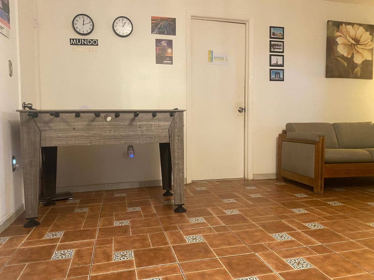 Hostel Brazilian Downtown Miami Exterior photo